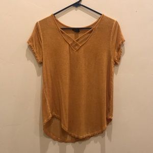 Criss cross v-neck tee